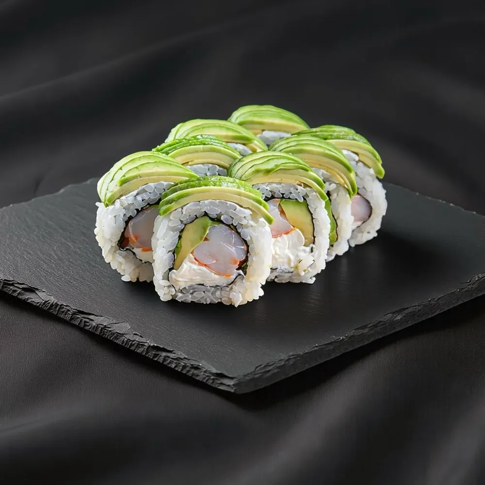 Awokado roll z krewetką sushi Zlota Sakura Warszawa