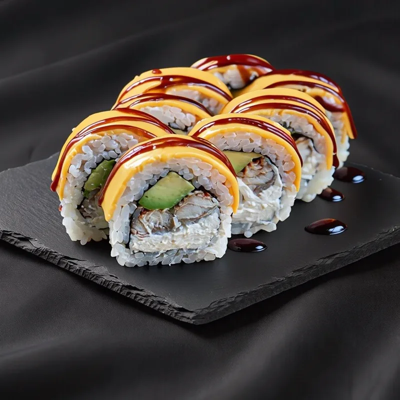 Cheese roll z węgorzem sushi Zlota Sakura Warszawa