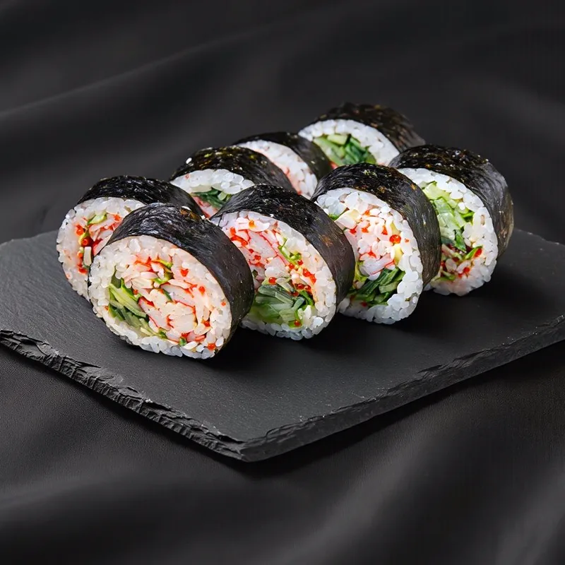 Futoroll z sałatką krabową sushi Zlota Sakura Warszawa