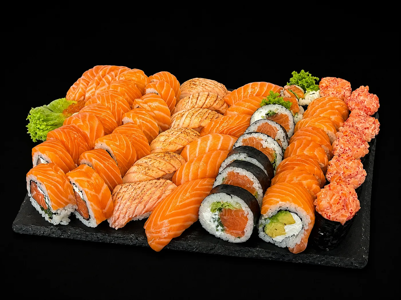 Łososiowy box nr 4 sushi Zlota Sakura Warszawa
